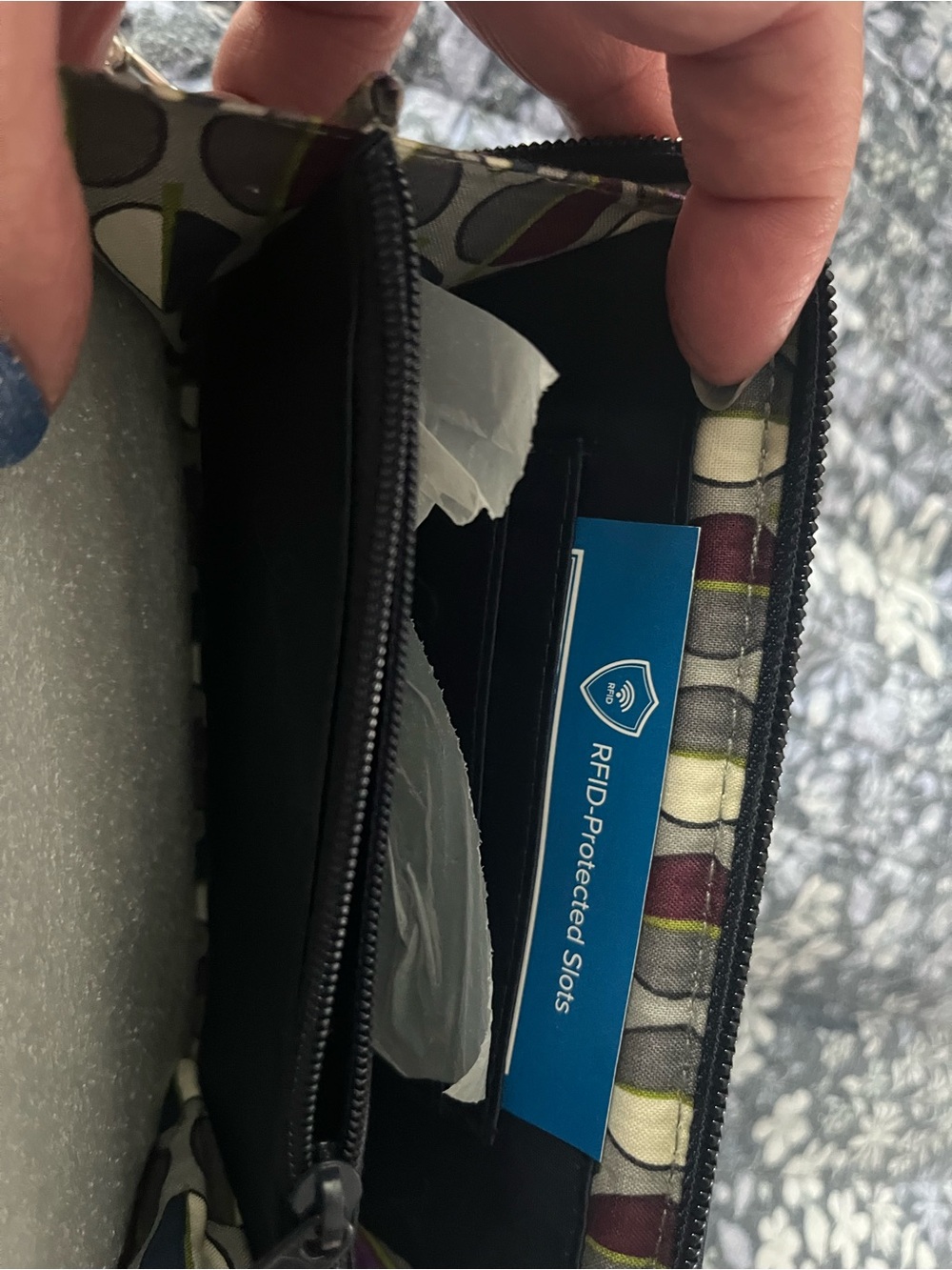 Vera Bradley Quilted Navy Wristlet with Silver Logo - Picture 3 of 4